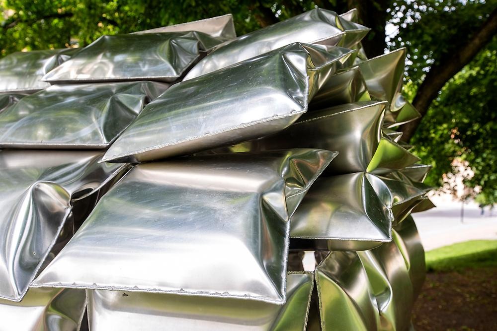 Close-up of the aluminum pillows that make up the hous.